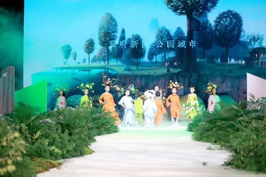 韩剧《顶楼》中，将闵雪雅杀害的凶手到底是谁？游戏画面